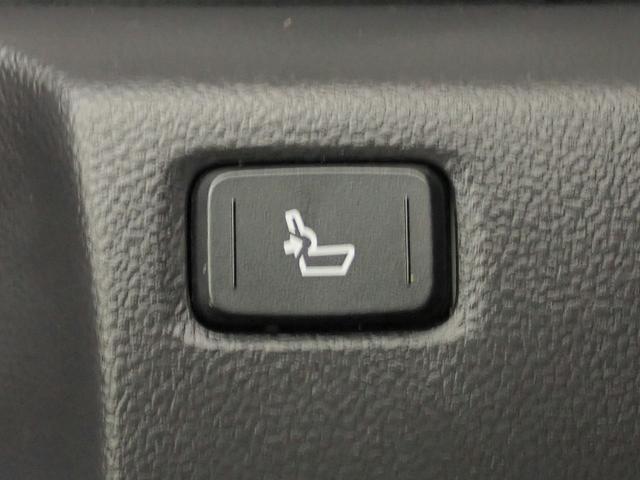 C-HR G モード ネロ セーフティプラス 純正8インチディスプレイオーディオ ブルートゥース&USB&スマホ対応 パノラマビューモニター 前後ドラレコ ブラインドスポットモニター ETC トヨタセーフティ モデリスタエアロ 純正アルミ 禁煙車(12枚目)