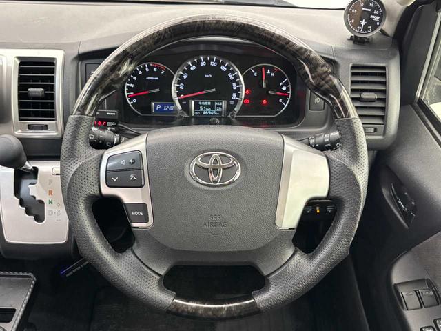 ハイエースワゴン グランドキャビン　ファインテックツアラー／禁煙車／ＥＴＣ／ＢＬＩＴＺ製スーパーチャージャー／Ｐｉｖｏｔ　オートクルーズ付きスロコン／Ｐｉｖｏｔ　ブースト計／２列キャプテンシート（10枚目）