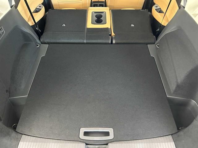 エクストレイル Ｇ　ｅ－４ＯＲＣＥ　禁煙車　パノラミックガラスルーフ　ＢＯＳＥサウンド　タンナッパ革シート　ニスモＦスポイラー　シルバールーフレール　プロパイロットパーキング　ＢＴ接続　アラウンドビューモニター　クルーズコントロール（11枚目）