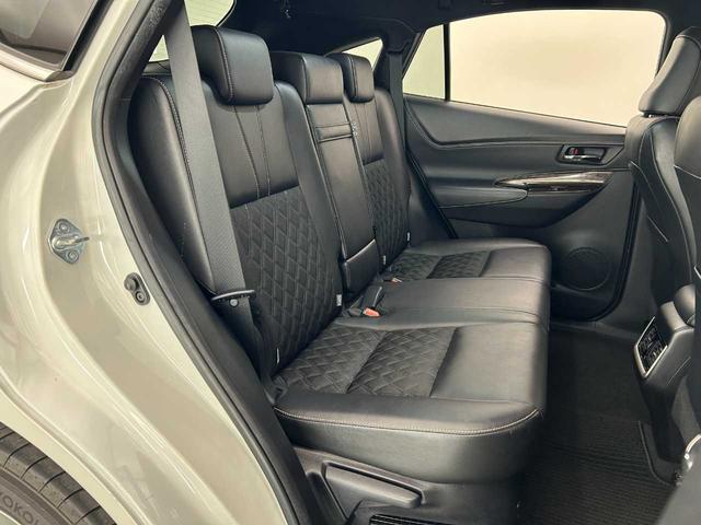 ハリアー エレガンス　禁煙車／ＥＴＣ／ＴＲＤエアロ・マフラー／パワーシート／Ｂｌｕｅｔｏｏｔｈ／ＵＳＢポート／ダブルエアコン／フルセグ（18枚目）