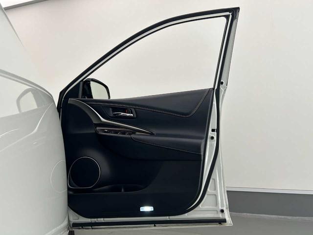 ハリアー エレガンス　禁煙車／ＥＴＣ／ＴＲＤエアロ・マフラー／パワーシート／Ｂｌｕｅｔｏｏｔｈ／ＵＳＢポート／ダブルエアコン／フルセグ（25枚目）