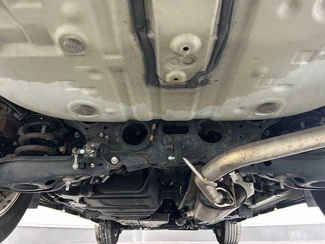 ハリアー エレガンス　禁煙車／ＥＴＣ／ＴＲＤエアロ・マフラー／パワーシート／Ｂｌｕｅｔｏｏｔｈ／ＵＳＢポート／ダブルエアコン／フルセグ（47枚目）