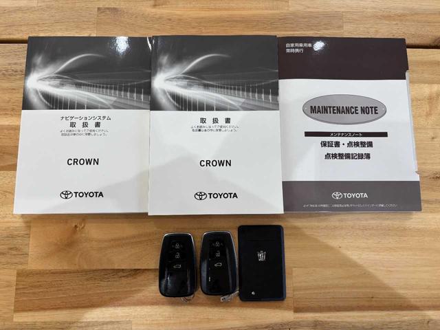 クラウンハイブリッド ＲＳアドバンス　セーフティーセンス／サンルーフ／黒革シート／三眼ヘッドライト／モデリスタ１９インチアルミ／ヘッドアップディスプレ／ブラインドスポットモニタ／サイド＆カーテンエアバック／純正ナビ／フルセグＴＶ／ＥＴＣ（2枚目）