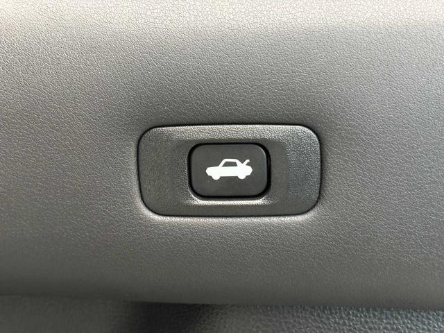 クラウンハイブリッド ＲＳアドバンス　セーフティーセンス／サンルーフ／黒革シート／三眼ヘッドライト／モデリスタ１９インチアルミ／ヘッドアップディスプレ／ブラインドスポットモニタ／サイド＆カーテンエアバック／純正ナビ／フルセグＴＶ／ＥＴＣ（21枚目）