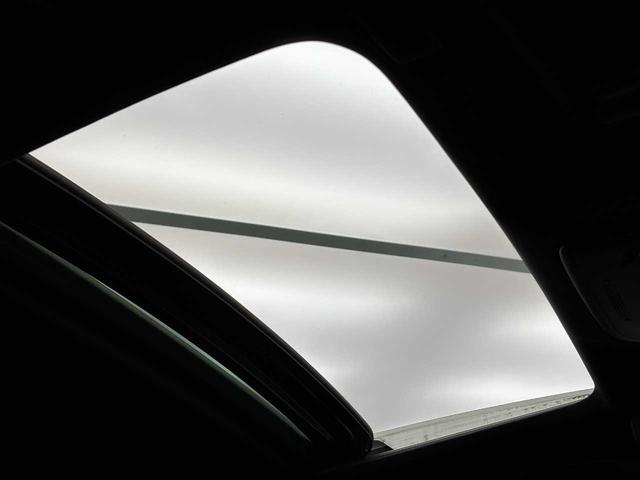 クラウンハイブリッド ＲＳアドバンス　セーフティーセンス／サンルーフ／黒革シート／三眼ヘッドライト／モデリスタ１９インチアルミ／ヘッドアップディスプレ／ブラインドスポットモニタ／サイド＆カーテンエアバック／純正ナビ／フルセグＴＶ／ＥＴＣ（23枚目）