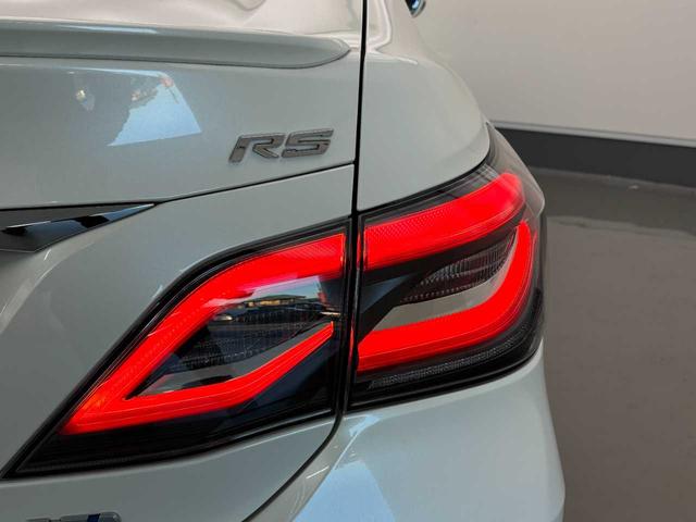 クラウンハイブリッド ＲＳアドバンス　セーフティーセンス／サンルーフ／黒革シート／三眼ヘッドライト／モデリスタ１９インチアルミ／ヘッドアップディスプレ／ブラインドスポットモニタ／サイド＆カーテンエアバック／純正ナビ／フルセグＴＶ／ＥＴＣ（40枚目）