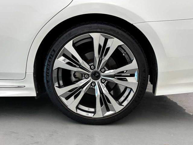 クラウンハイブリッド ＲＳアドバンス　セーフティーセンス／サンルーフ／黒革シート／三眼ヘッドライト／モデリスタ１９インチアルミ／ヘッドアップディスプレ／ブラインドスポットモニタ／サイド＆カーテンエアバック／純正ナビ／フルセグＴＶ／ＥＴＣ（44枚目）