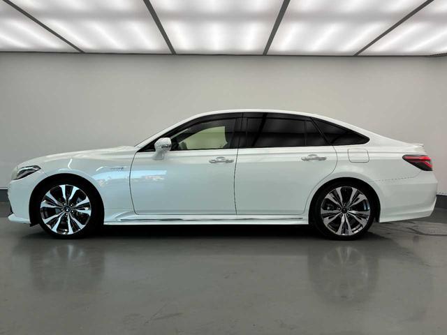 クラウンハイブリッド ＲＳアドバンス　セーフティーセンス／サンルーフ／黒革シート／三眼ヘッドライト／モデリスタ１９インチアルミ／ヘッドアップディスプレ／ブラインドスポットモニタ／サイド＆カーテンエアバック／純正ナビ／フルセグＴＶ／ＥＴＣ（51枚目）