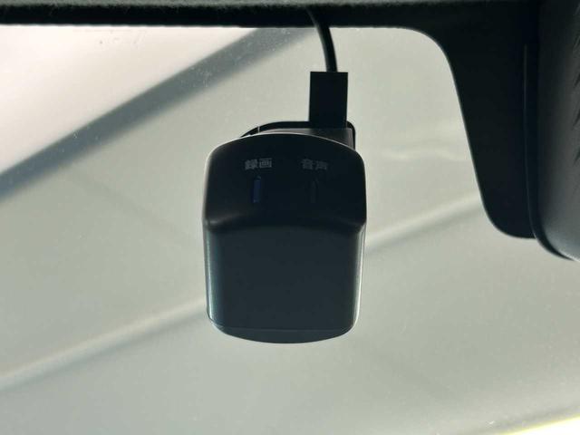 NV100クリッパーリオ G ワンオーナー/4WD/ハイルーフ/ターボ/両側パワースライドドア/オートステップ/純正ナビ/フルセグ/バックカメラ/HID/シートヒーター/ETC/スマートキー(14枚目)