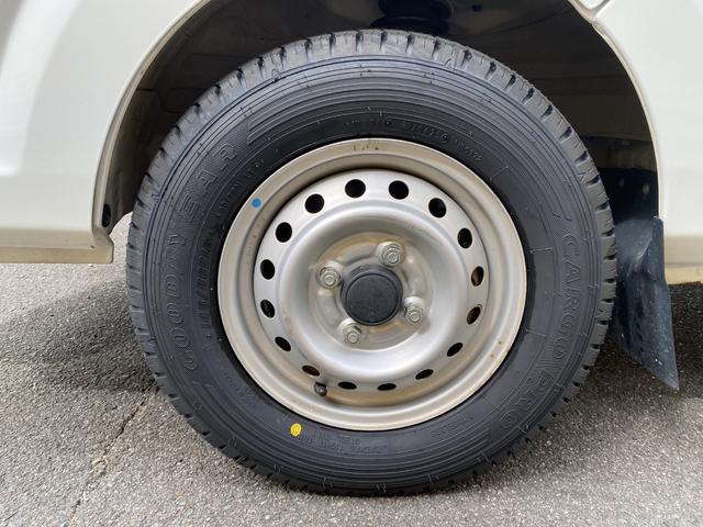 ＮＴ１００クリッパートラック ＤＸ　５ＭＴ・タイヤＲ７．９に新品交換済・ＥＴＣ・走行距離２８０００ｋｍ！（20枚目）