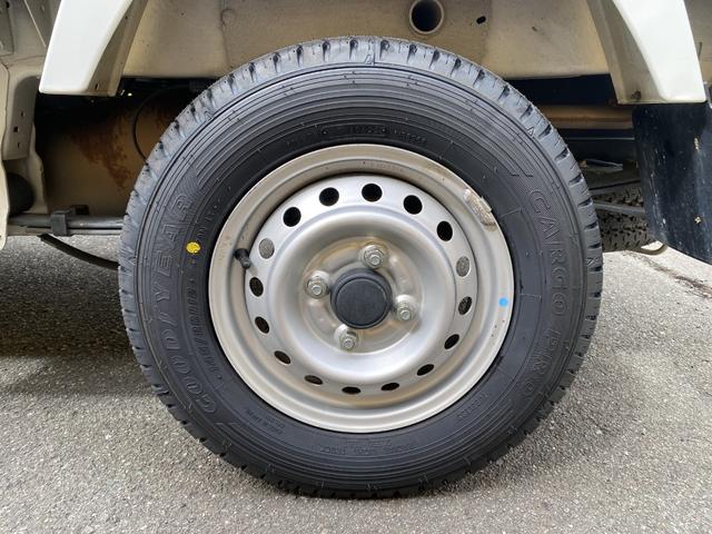 ＮＴ１００クリッパートラック ＤＸ　５ＭＴ・タイヤＲ７．９に新品交換済・ＥＴＣ・走行距離２８０００ｋｍ！（21枚目）