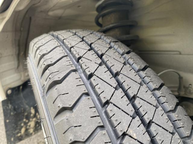 ＮＴ１００クリッパートラック ＤＸ　５ＭＴ・タイヤＲ７．９に新品交換済・ＥＴＣ・走行距離２８０００ｋｍ！（25枚目）