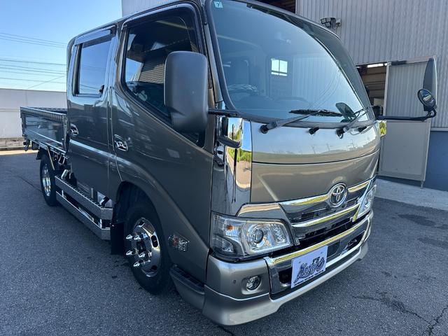 ダイナトラック Wキャブフルジャストロー Wキャブ レクサス1J7全塗装済み 弊社架装 メッキホイール 純正オプションフロントスポイラー 弊社架装サイドバンパー・フェンダー・泥除け・アオリ縞板製作 ディスプレイオーディオ アップルカープレイ(36枚目)