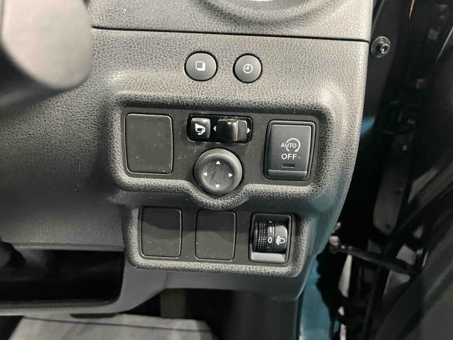 ノート ナビ TV オートライト キーレスエントリー アイドリングストップ 電動格納ミラー CVT CD ミュージックプレイヤー接続可 エアコン パワーステアリング パワーウィンドウ 運転席エアバッグ(8枚目)