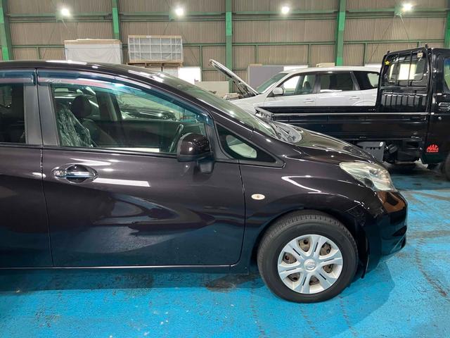 ノート ナビ TV オートライト キーレスエントリー アイドリングストップ 電動格納ミラー CVT CD ミュージックプレイヤー接続可 エアコン パワーステアリング パワーウィンドウ 運転席エアバッグ(23枚目)