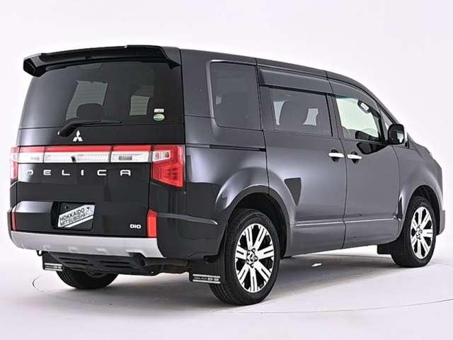 デリカD:5 P 純正10.1型ナビ マルチアラウンドモニター 電動サイドステップ ドライブレコーダー 純正エンジンスターター テールゲートスポイラー 後席カーテン(3枚目)