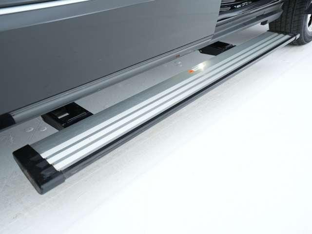 デリカD:5 P 純正10.1型ナビ マルチアラウンドモニター 電動サイドステップ ドライブレコーダー 純正エンジンスターター テールゲートスポイラー 後席カーテン(21枚目)