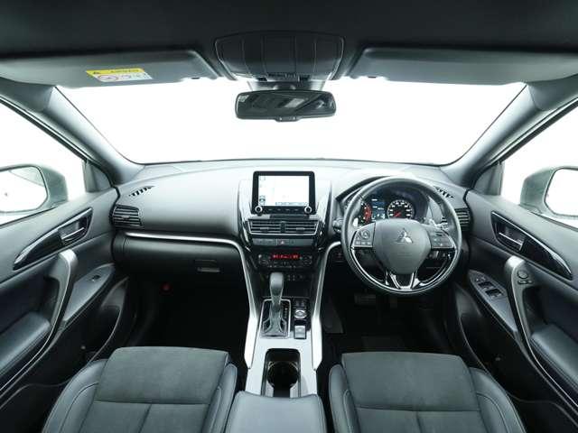 エクリプスクロス ブラックエディション マルチアラウンドモニター 電動サンルーフ&ルーフレール 純正8インチスマホ連携ナビ 純正ブラックアルミホイール ヘッドアップディスプレイ(6枚目)