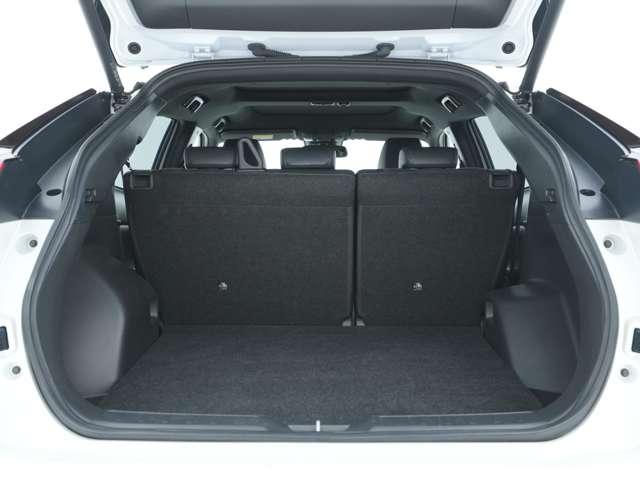 エクリプスクロス ブラックエディション マルチアラウンドモニター 電動サンルーフ&ルーフレール 純正8インチスマホ連携ナビ 純正ブラックアルミホイール ヘッドアップディスプレイ(9枚目)