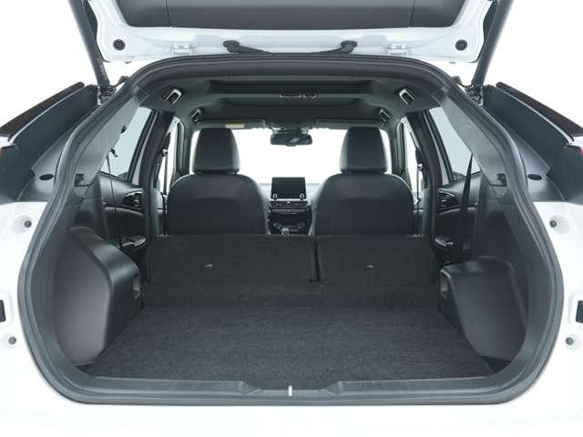 エクリプスクロス ブラックエディション マルチアラウンドモニター 電動サンルーフ&ルーフレール 純正8インチスマホ連携ナビ 純正ブラックアルミホイール ヘッドアップディスプレイ(10枚目)