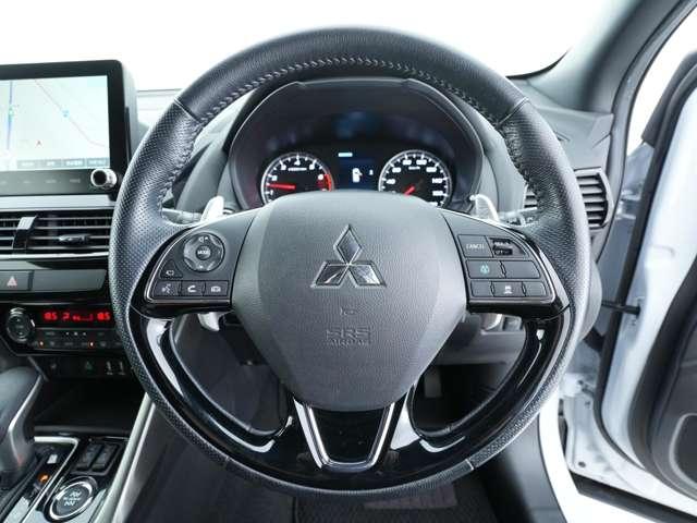 エクリプスクロス ブラックエディション マルチアラウンドモニター 電動サンルーフ&ルーフレール 純正8インチスマホ連携ナビ 純正ブラックアルミホイール ヘッドアップディスプレイ(14枚目)