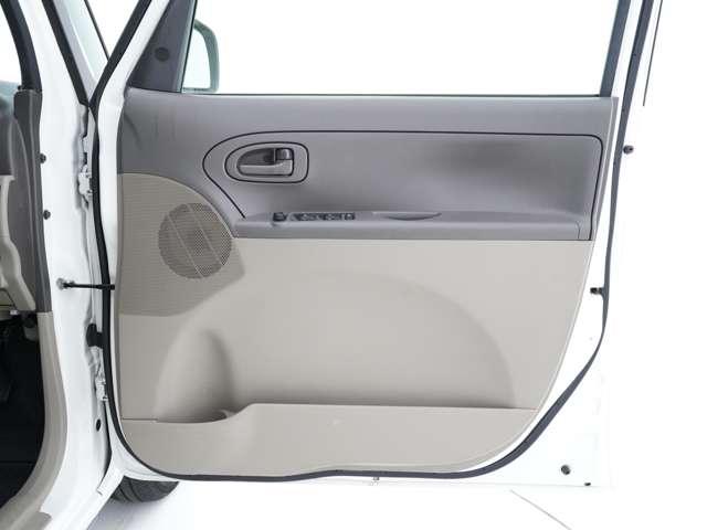タント L CDオーディオ 助手席側ピラーレス仕様 キーレスキー アイドリングストップ ベンチシート 助手席側スライドドア(28枚目)