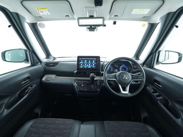 デリカミニ T プレミアム 純正9型ナビ バンパーガード(DANSHAQ) マッドフラップ エクステリアパッケージ エンジンフードエンブレム ETC ルーフレール 両側電動スライドドア ドライブレコーダー 純正エンジンスターター(10枚目)