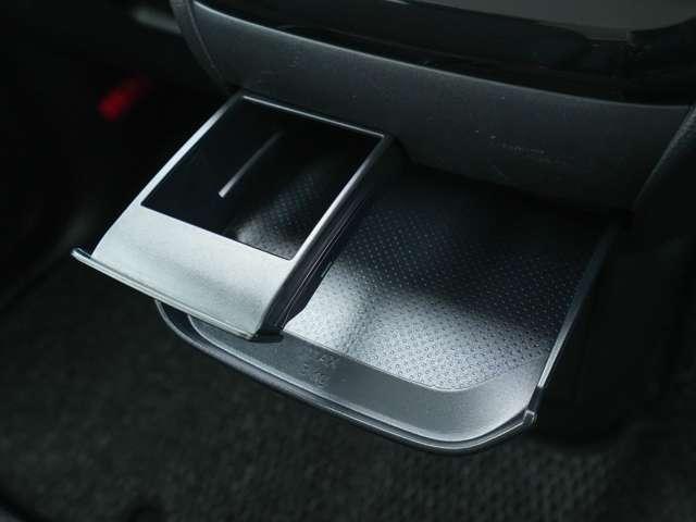 ｅＫクロススペース Ｔ　純正９型ナビ　マルチアラウンドモニター　純正エンジンスターター　夏冬タイヤセット　助手席側電動スライド　ハンズフリーオートスライドドア（28枚目）