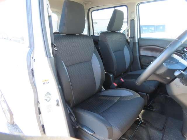 デリカＤ：２ カスタムハイブリッドＭＶ　全方位カメラパッケージ　ナビ　マルチアラウンドモニター　アダプティブクルーズコントロール　シートヒーター　ＥＴＣ　オートライト（6枚目）