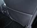助手席の背後にはポケットも備わっております！マガジンサイズの物も収納が可能です！