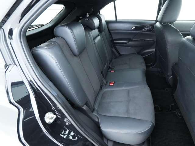 エクリプスクロスＰＨＥＶ Ｐ　電気温水式ヒーター　ルーフボックス　純正スマホ連携ナビ　１５００Ｗ給電　マルチアラウンドモニター　ＥＴＣ　ドライブレコーダー（8枚目）