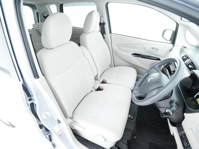 ｅＫワゴン Ｍ　ＣＤオーディオ　運転席シートヒーター　アイドリングストップ　ベンチシート　夏冬タイヤセット有　キーレス（6枚目）