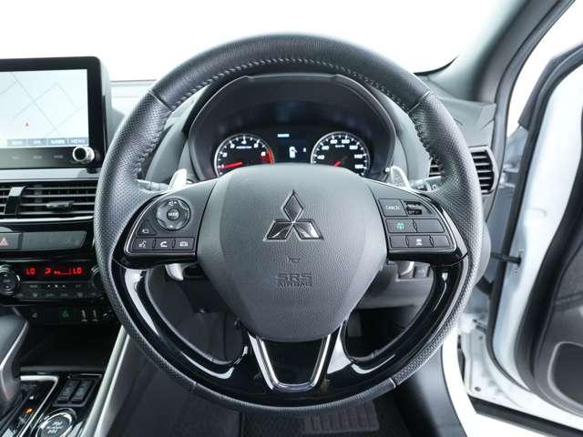 アダプティブクルーズコントロールがついています♪速度を設定すればアクセルを踏まなくてもスピードを保ってくれるので長距離運転も快適です♪