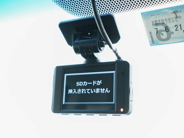 デリカＤ：５ Ｐ　純正１０．１型ナビ　マルチアラウンドモニター　ドライブレコーダー　ＥＴＣ　電動シート　電動リアゲート（5枚目）