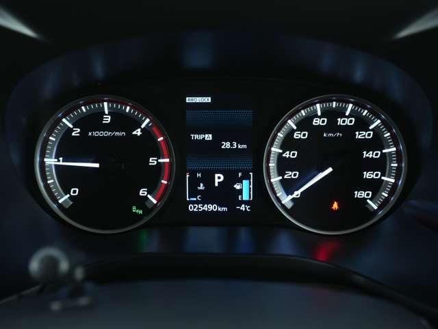 デリカＤ：５ Ｐ　純正１０．１型ナビ　マルチアラウンドモニター　ドライブレコーダー　ＥＴＣ　電動シート　電動リアゲート（15枚目）