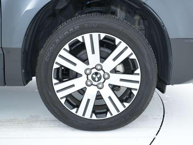 デリカＤ：５ Ｐ　純正１０．１型ナビ　マルチアラウンドモニター　ドライブレコーダー　ＥＴＣ　電動シート　電動リアゲート（18枚目）