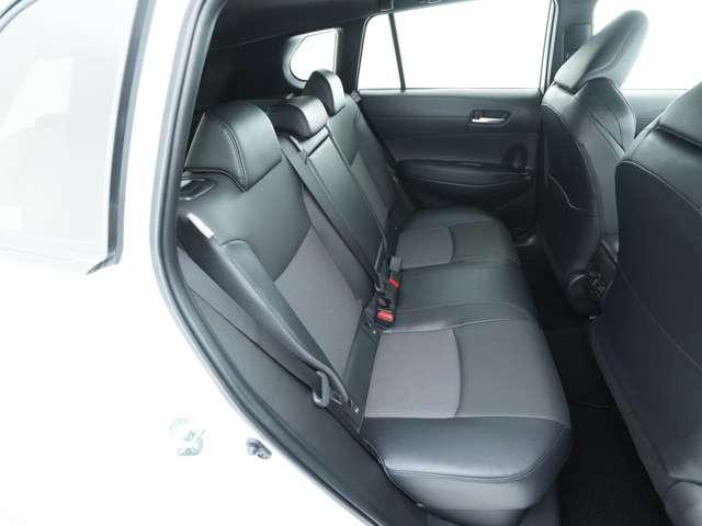 カローラクロス ハイブリッド　Ｚ　純正１０．５インチナビ　全周囲カメラ　ＥＴＣ　寒冷地仕様　１５００Ｗ給電　電動シート　電動リアゲート　ガラスルーフ（8枚目）