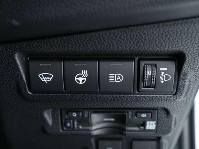 カローラクロス ハイブリッド　Ｚ　純正１０．５インチナビ　全周囲カメラ　ＥＴＣ　寒冷地仕様　１５００Ｗ給電　電動シート　電動リアゲート　ガラスルーフ（12枚目）