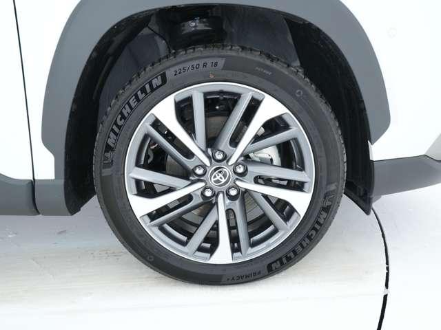 カローラクロス ハイブリッド　Ｚ　純正１０．５インチナビ　全周囲カメラ　ＥＴＣ　寒冷地仕様　１５００Ｗ給電　電動シート　電動リアゲート　ガラスルーフ（18枚目）