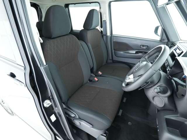 ｅＫクロススペース Ｔ　プラスエディション　ＣＤオーディオ　マルチアラウンドモニター　両側電動スライドドア　ハンズフリーオートスライドドア　ベンチシート　シートヒーター（8枚目）