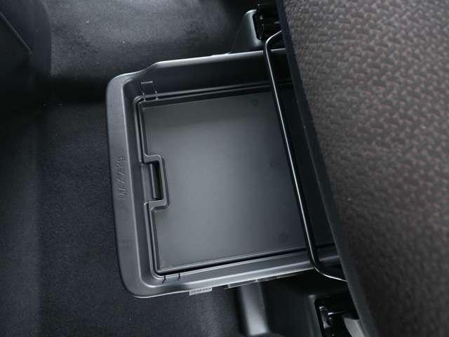 ｅＫクロススペース Ｔ　プラスエディション　ＣＤオーディオ　マルチアラウンドモニター　両側電動スライドドア　ハンズフリーオートスライドドア　ベンチシート　シートヒーター（29枚目）