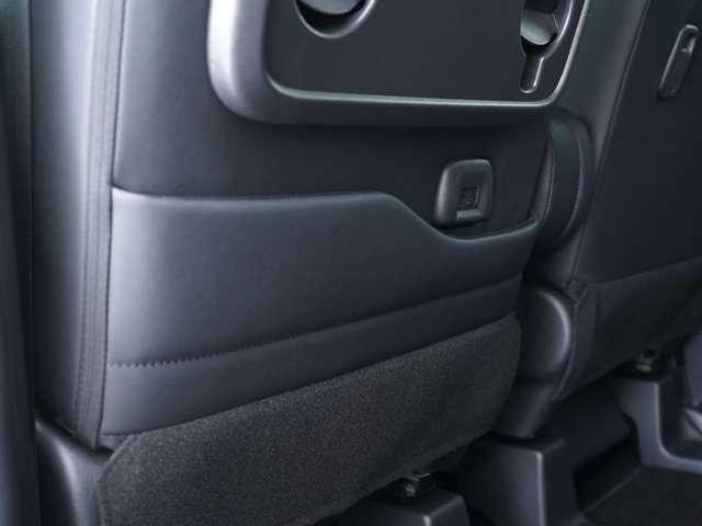 デリカミニ Ｔ　プレミアム　バンパーガード（ＤＡＮＳＨＡＱ）　アダプティブＬＥＤヘッドライト　１１型ディスプレイオーディオ　純正エンジンスターター　両側電動スライドドア　ＥＴＣ　マイパイロット　撥水シート　ワンオーナー（31枚目）