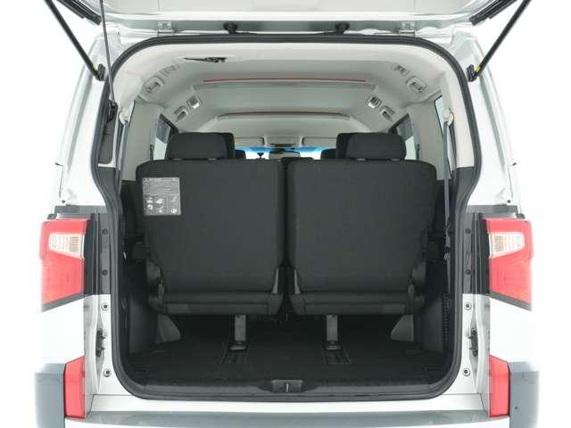 デリカＤ：５ Ｐ　純正１０．１型ナビ　両側電動スライドドア　ドライブレコーダー　ＥＴＣ　電動シート　電動リアゲート　シートヒーター　パドルシフト　ハンドルヒーター　アダプティブクルーズコントロール（9枚目）