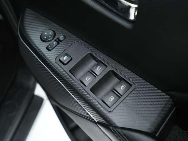 デリカＤ：５ Ｐ　純正１０．１型ナビ　両側電動スライドドア　ドライブレコーダー　ＥＴＣ　電動シート　電動リアゲート　シートヒーター　パドルシフト　ハンドルヒーター　アダプティブクルーズコントロール（37枚目）