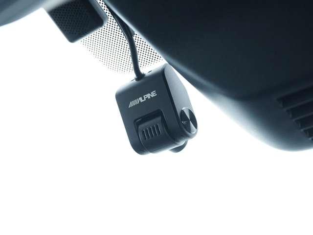 トライトン ＧＳＲ　純正スマホ連携ナビ　マルチアラウンドモニター　前後ドライブレコーダー　ＥＴＣ　マイパイロット　シートヒーター　レーンキープアシスト　本革シート（16枚目）