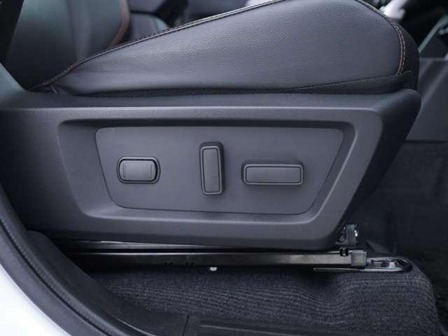 トライトン ＧＳＲ　純正スマホ連携ナビ　マルチアラウンドモニター　前後ドライブレコーダー　ＥＴＣ　マイパイロット　シートヒーター　レーンキープアシスト　本革シート（28枚目）