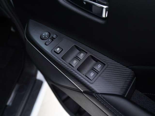 デリカＤ：５ Ｐ　純正１０．１型ナビ　ＥＴＣ　ドライブレコーダー　電動シート　電動リアゲート　両側電動スライドドア　シートヒーター　レーンキープアシスト　パドルシフト（38枚目）