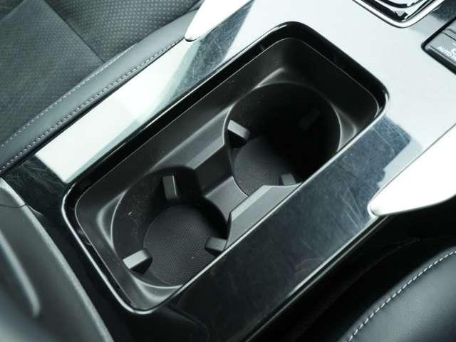 �^�]�ȂƏ���Ȃ̊Ԃɂ̓h�����N�z���_�[�����������܂��I�傫�߂Ȃ̂ŁA��������Ƃ��Ă����p���邱�Ƃ��\�I