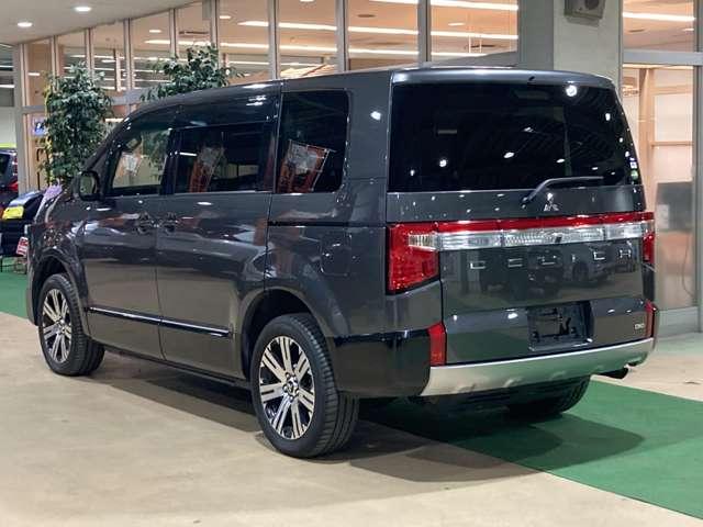 デリカD:5 G パワーパッケージ 4WD 3列シート ウォークスルー フルフラット 電動リアゲート シートヒーター オートクルーズコントロール アイドリングストップ オートマチックハイビーム オートライト 100V電源 寒冷地仕様(5枚目)