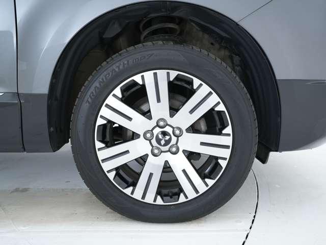 デリカD:5 G パワーパッケージ 4WD 3列シート ウォークスルー フルフラット 電動リアゲート シートヒーター オートクルーズコントロール アイドリングストップ オートマチックハイビーム オートライト 100V電源 寒冷地仕様(18枚目)